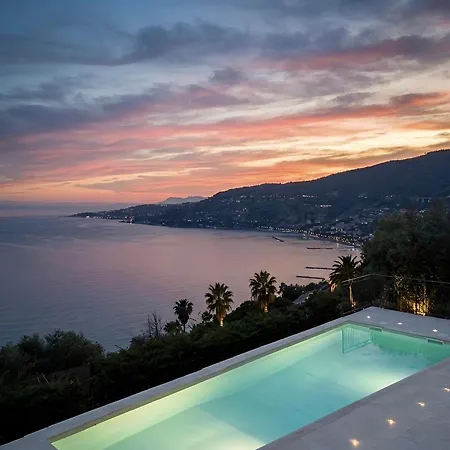 Oltremare - Sea View And Infinity Pool Ospedaletti