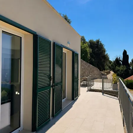 Villa Oltremare - Sea View And Infinity Pool Ospedaletti
